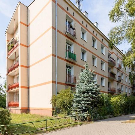 Roomy Apartment Oczapowskiego In Bielany By Noclegi Renters Варшава Экстерьер фото
